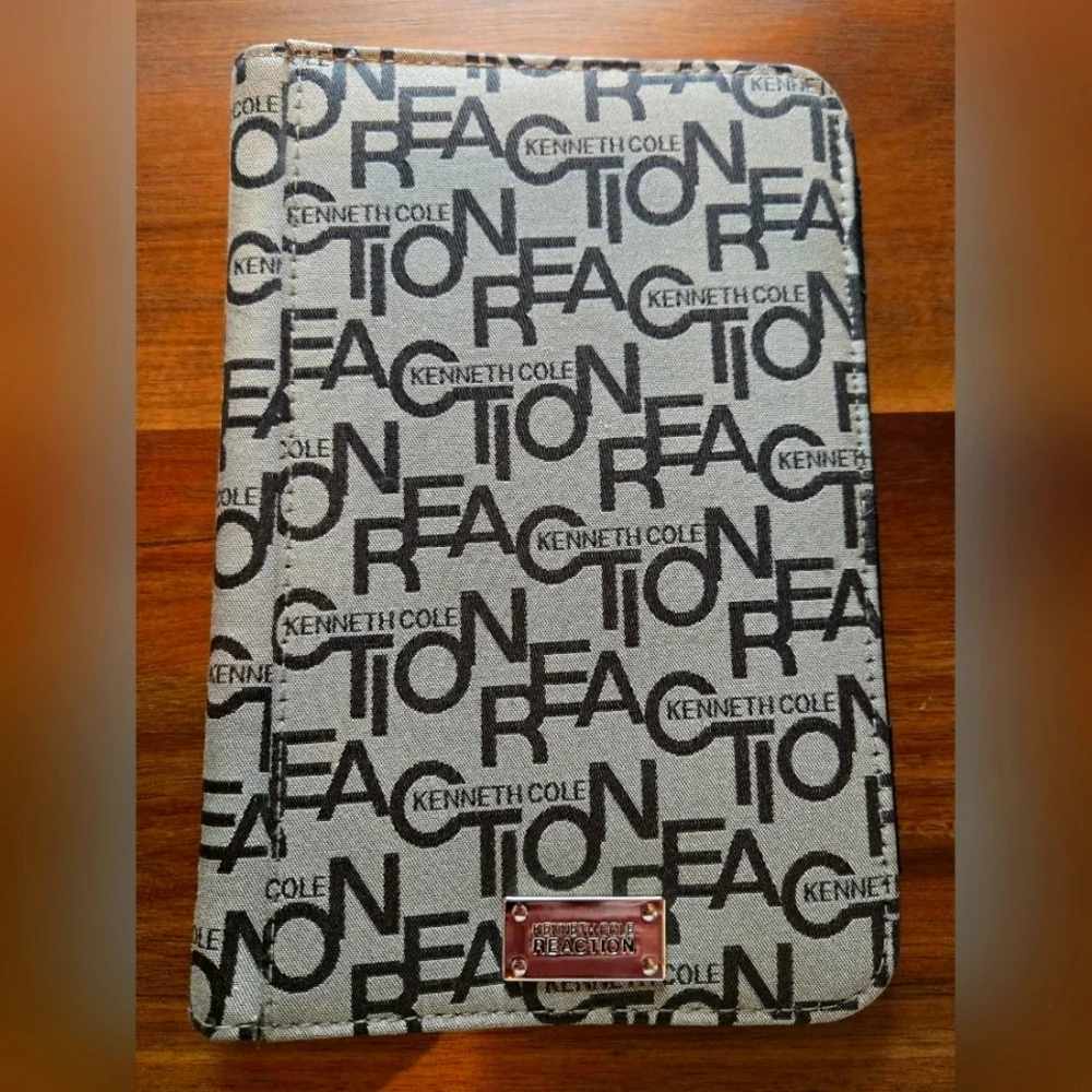 NWOT | Kenneth Cole Reaction | Tablet Case w/ Pockets | Gray, Black, & Silver